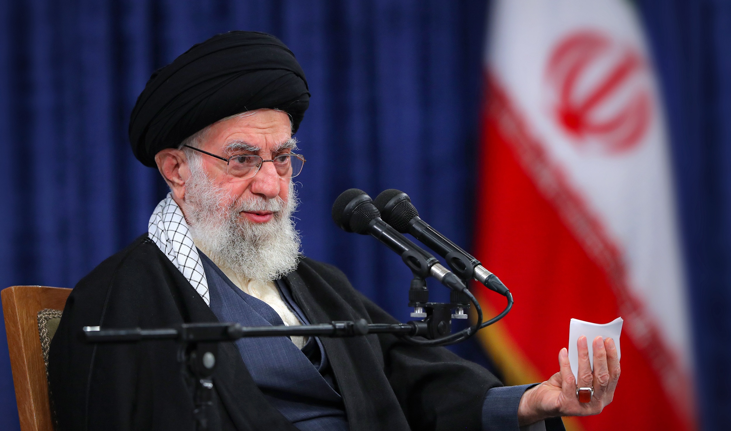 قوی‌ترین ارتش دنیا ممکن است گاهی آن‌چنان سیلی بخورد که از جا نتواند بلند شود