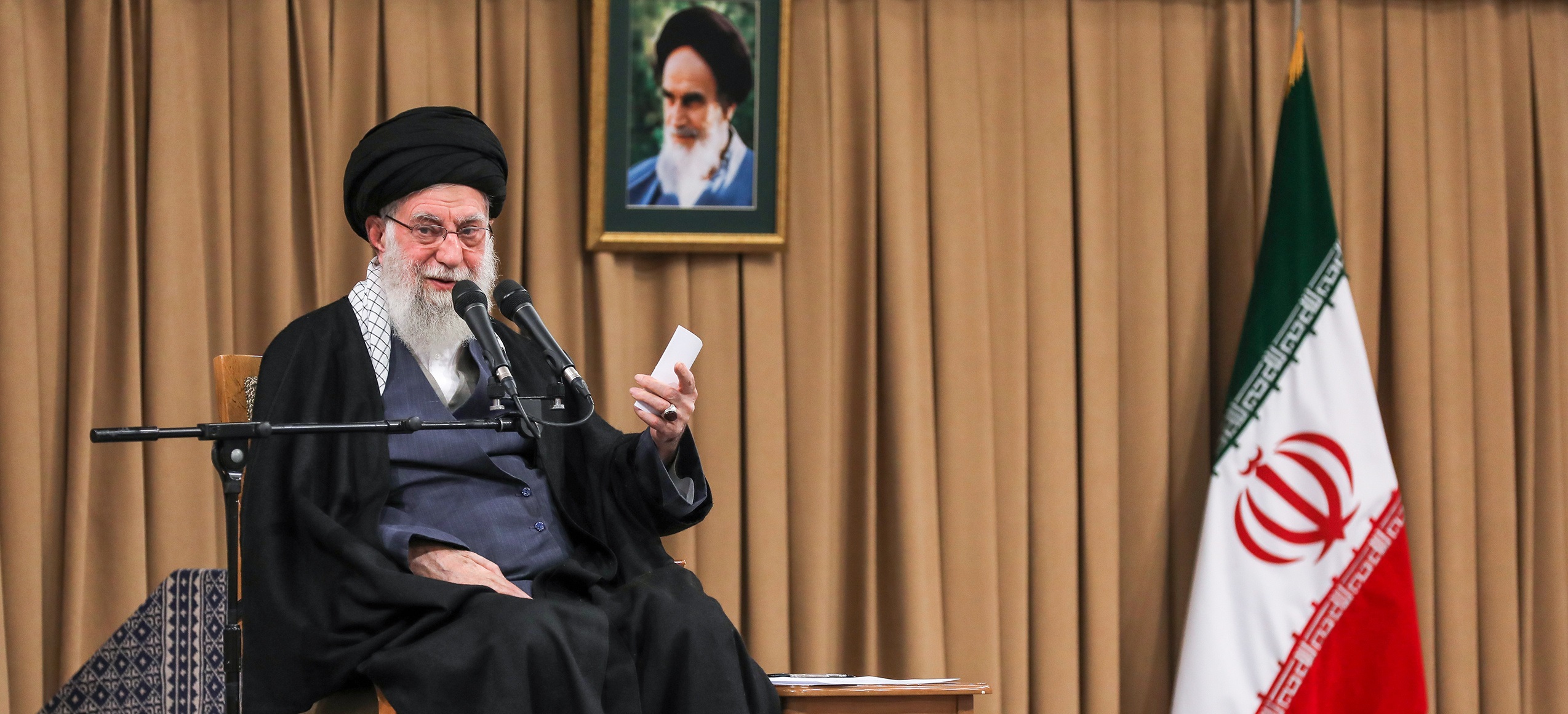 جمهوری اسلامی یعنی یک ملت زنده