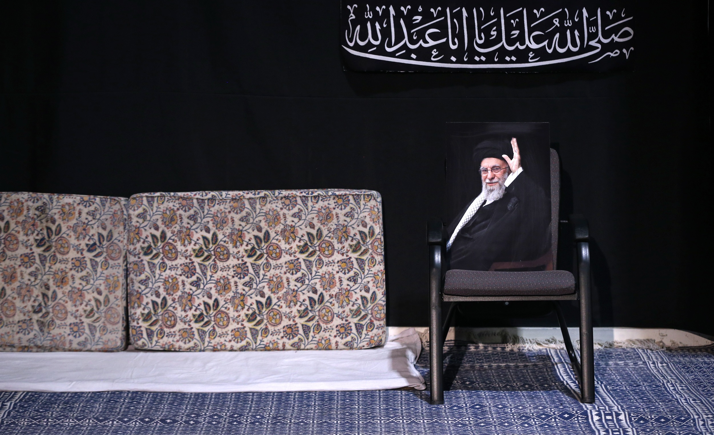 دومین شب مراسم عزاداری حضرت اباعبدالله الحسین(ع) از طرف رهبر انقلاب